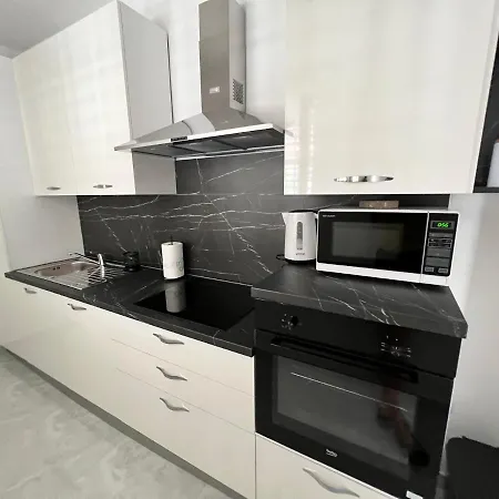 Marjana Apartman *